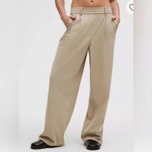 NWT- Lululemon Daydrift High-Rise Trouser, Regular.